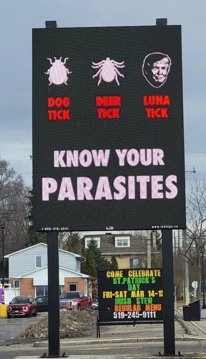 🇨🇦 A sign in a small town in Ontario. 😆 Tick season is here…
