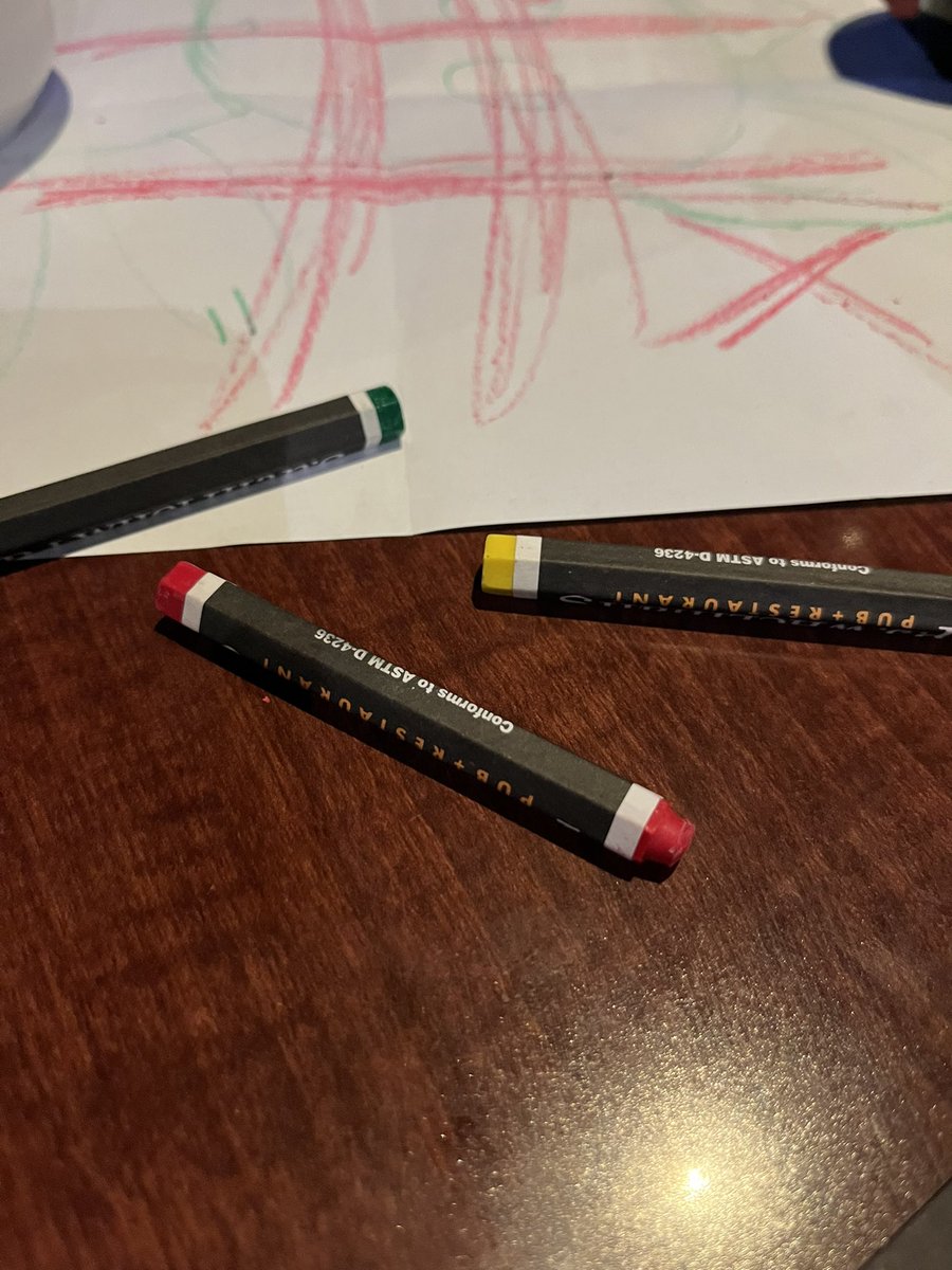 Frischington's tweet photo. Game changer here folks. Restaurant crayons with sides on them so they don’t roll off the table!!! https://t.co/ztLcKPGmoD
