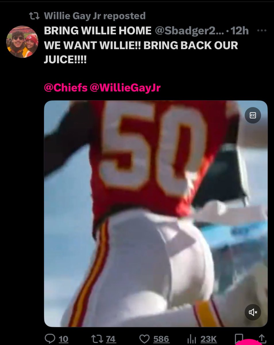 RasheeTouchdown's tweet image. Something tells me @WillieGayJr wants to be a Chief again