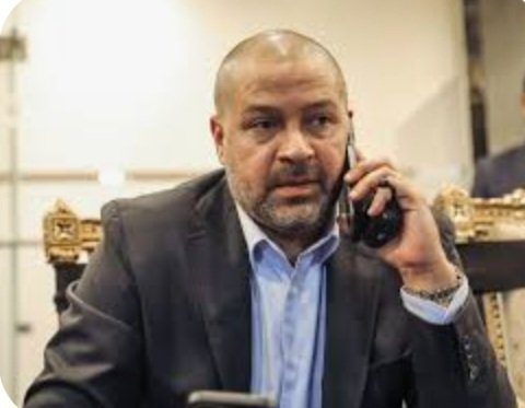 كل هؤلاء ضد الاهلي و محاولات لافشاله من وقت ظهور كامل الوزير علي الساحه وهو يحرك صبيانه لكن ان شاء الله يكون مصيرك نفسك مصير عبدالحكيم عامر و غيره ممن أفسد الحياة 
#جماهير_الاهلي_تدعم_الاداره