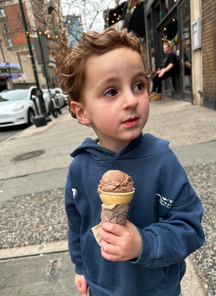 Eli Weiss tweet media