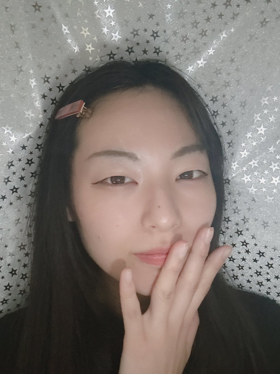 _kooco_'s tweet photo. おはっこー✨

朝配信ですがちょっと空狐さんの調子が悪いためお休みします😭😭😭
代わりに夜配信するね！
時間決まり次第ポストします🙇‍♀️

皆様、今日も一日頑張りすぎずにがんばろ🫧
 #空狐  #kooco https://t.co/AIevo9rTQy