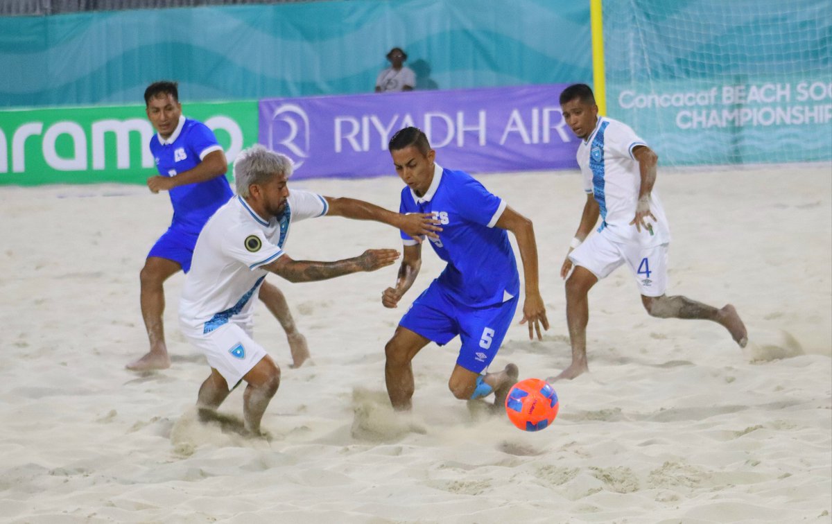 LaSelecta_SLV's tweet photo. 🇸🇻El Salvador 2-1 Guatemala🇬🇹 | Marcador Final

Somos Campeones 🥇🏆

#ElSalvador #LaSelectaDePlaya #Premundial #Concacaf https://t.co/txrfvIqmjW