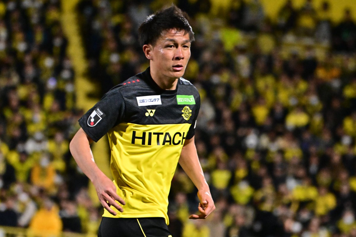 杉岡大暉 ファントムVNM 実使用スパイク 柏レイソル サイン入り