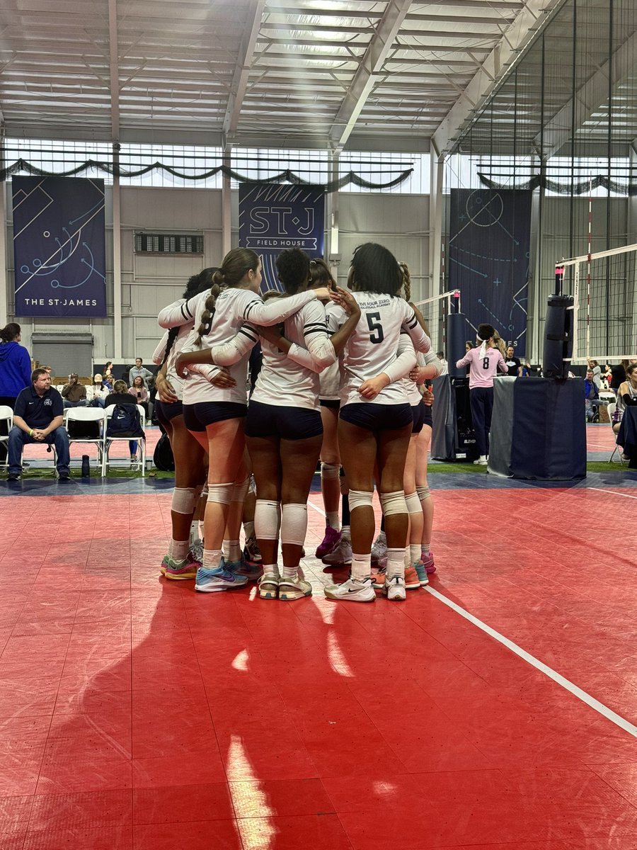 We are the 2025 Shamrock showdown champions 🥇. We went 7-0 in 17/18 Open! So proud of this team 💙🤍 #17Elite #7 #540Volleyballacadeny