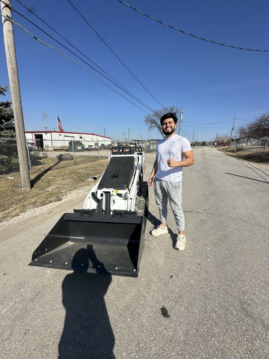 All glory to the Man above ✨☝🏽