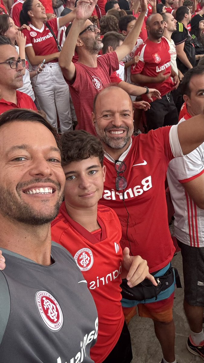 fernandojorej's tweet photo. Campeão Gaúcho 2025. Octa só tem um. Essa terra tem patrão. https://t.co/ycENXc2zSZ