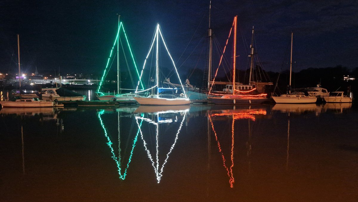 Happy St. Patrick’s Day from the Port of Waterford! ☘️

📍 Ireland’s Gateway to Global Trade
📍 From Local Farms to International Markets

☘️ Lá Fhéile Pádraig sona daoibh go léir!
<a href="/stpatricksfest/">St. Patrick's Festival 🇮🇪🐍☘️💚</a> #StPatricksDay2025 
#lafeilepadraig
