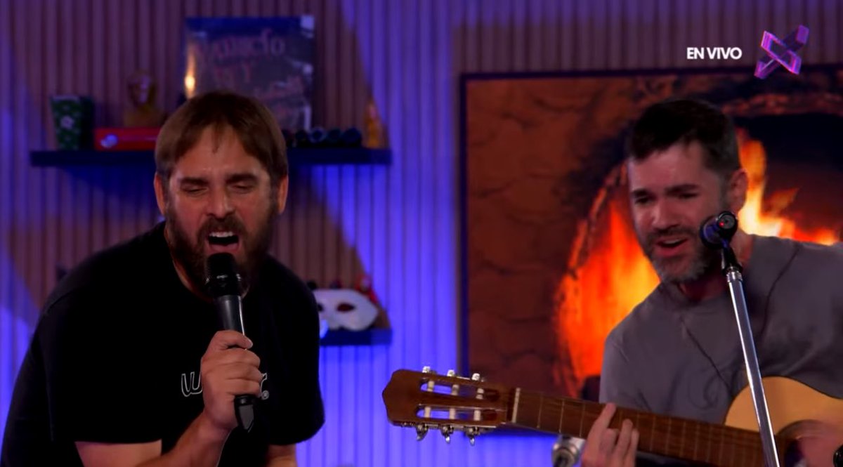 Oasis - Wonderwall (acoustic version at Vorterix 2025)