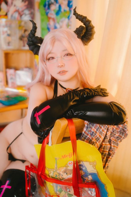 Twitterのコスプレ画像24