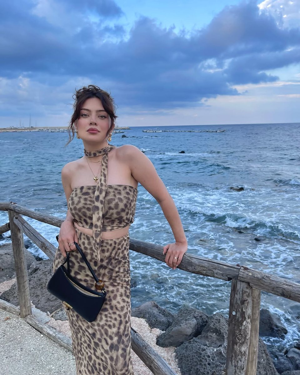 DilekPacacioglu's tweet photo. I still have a lot of vacation content to post, are you ready? 🙃 https://t.co/SixpHL1Yrn