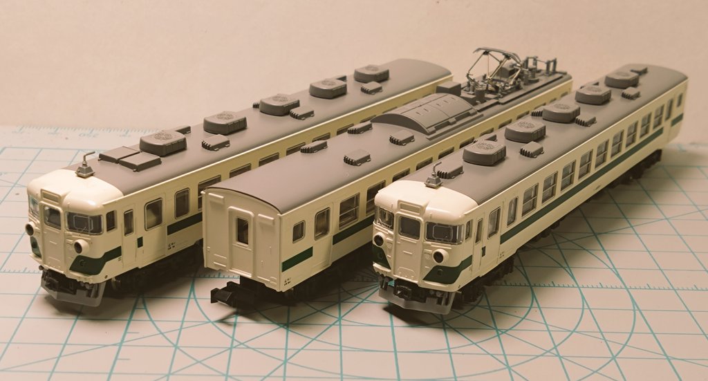 古の完成品シリーズ、KATO 455系グリーンライナー3輌セットです