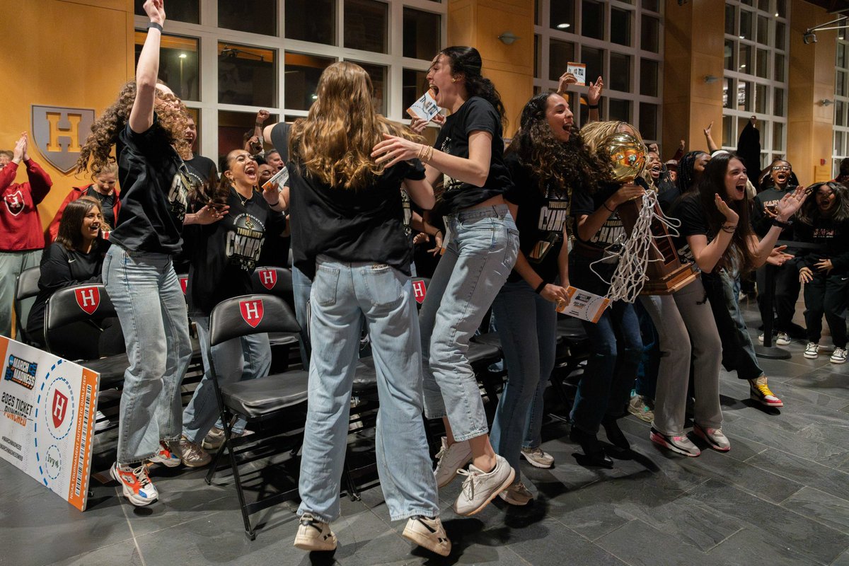 Harvard Women's Basketball tweet media