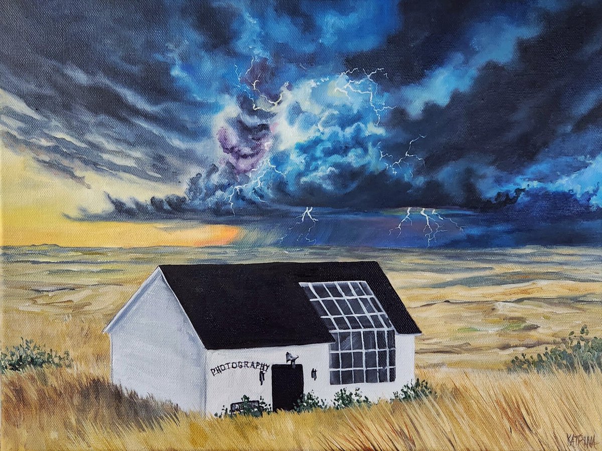 “Stronger than the Storms” a 16x20 oil painting on stretched canvas by my dear friend and fellow artist Katrina Case.  

Nostalgic Glass always weathers the storms.  I feel another one brewing.