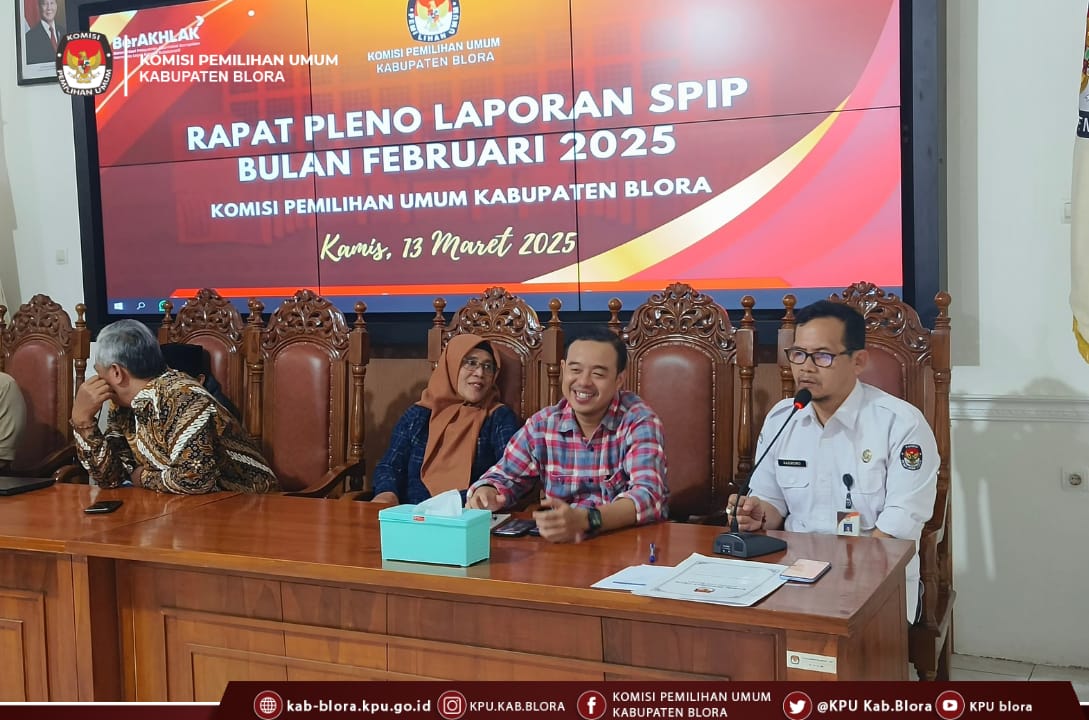 #temanpemilih, KPU Kabupaten Blora melaksanakan Rapat Pleno Laporan SPIP Bulan Februari 2025

Rapat Pleno dipimpin oleh Ketua KPU Kabupaten Blora, Widi Nurintan K , dan dilanjutkan Materi Oleh Anggota KPU divisi Hukum, Noorman Pramono dan Sekretaris KPU Kabupaten Blora, Kasworo.