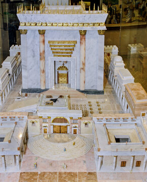 PROPHECYandNEWS's tweet image. #ISRAEL'S #THIRDTEMPLE WILL BE BUILT BEFORE THE #FALSE #MASHIACH ~ #ANTICHRIST [NOT ISRAEL'S #TRUE #MESSIAH] APPEARS. 

podcastsatellite.libsyn.com/third-temple-t…