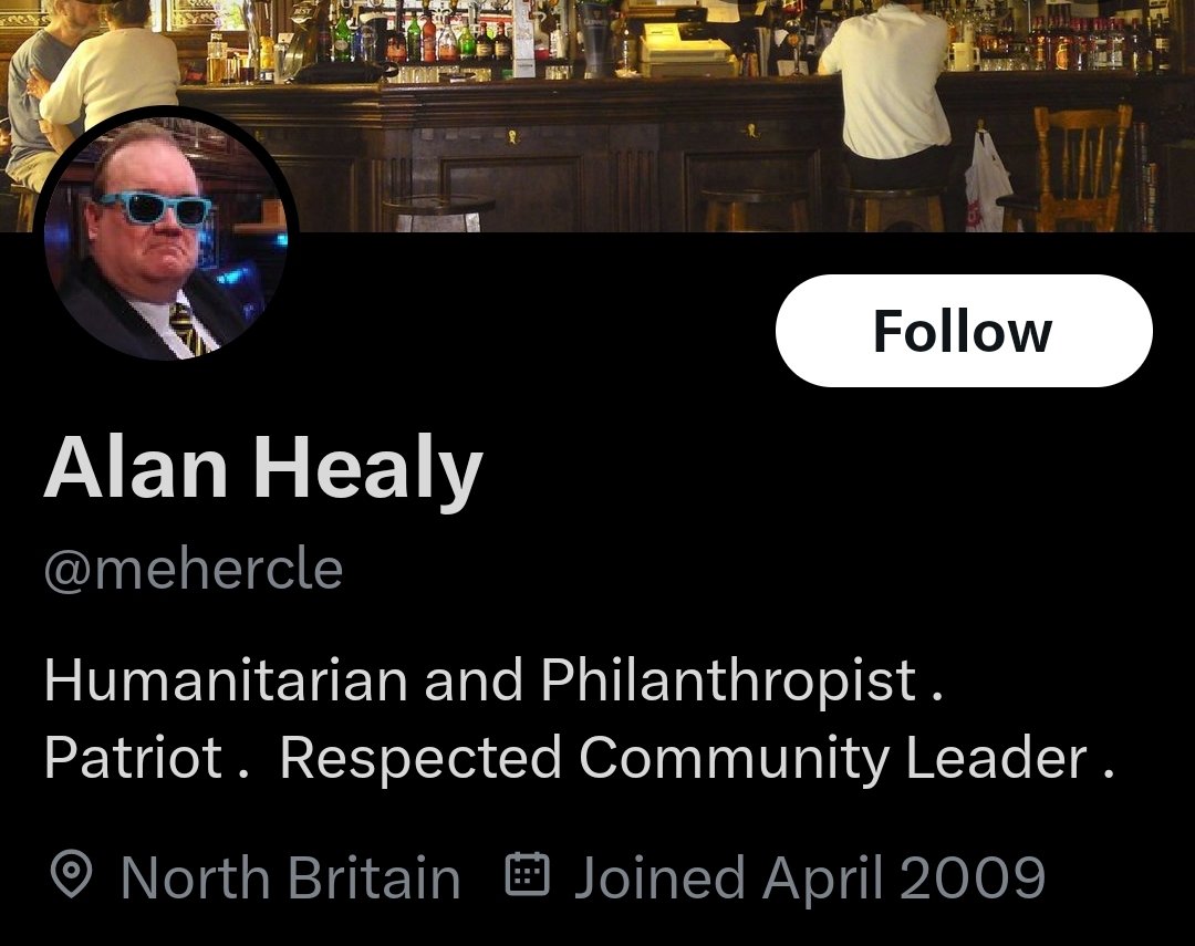 the state of this the irony of his bio 🤣🤣 is that why i saw him get kicked out of the pub in his cover picture for being a racist cunt