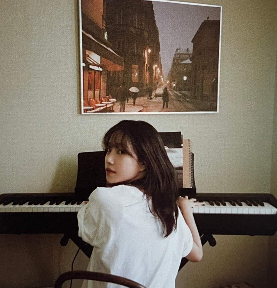 louiskaahn's tweet photo. thought to copy someone and say week of lou:) https://t.co/lzleYZ4fd4