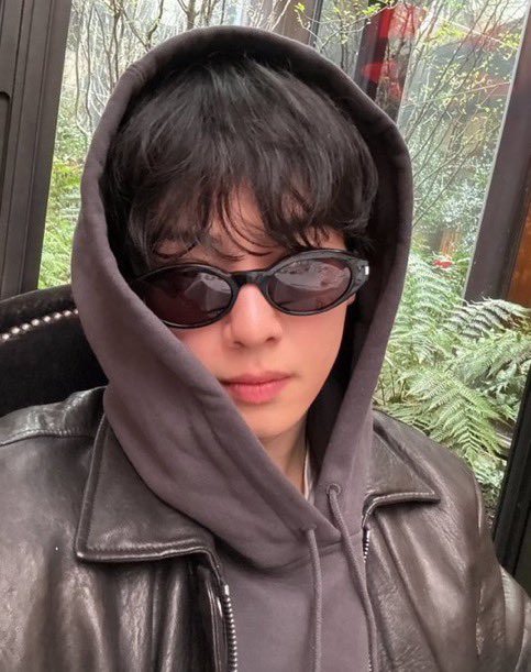 Cha Eunwoo tweet media