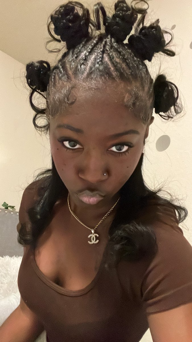 yesimatauruslol's tweet photo. I love being #sexy #PrettWoman https://t.co/jXRfDNKACk