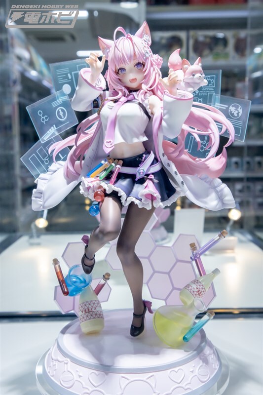 週末の話題】フィギュア 彩色見本が展示 博衣こより 1/7スケール