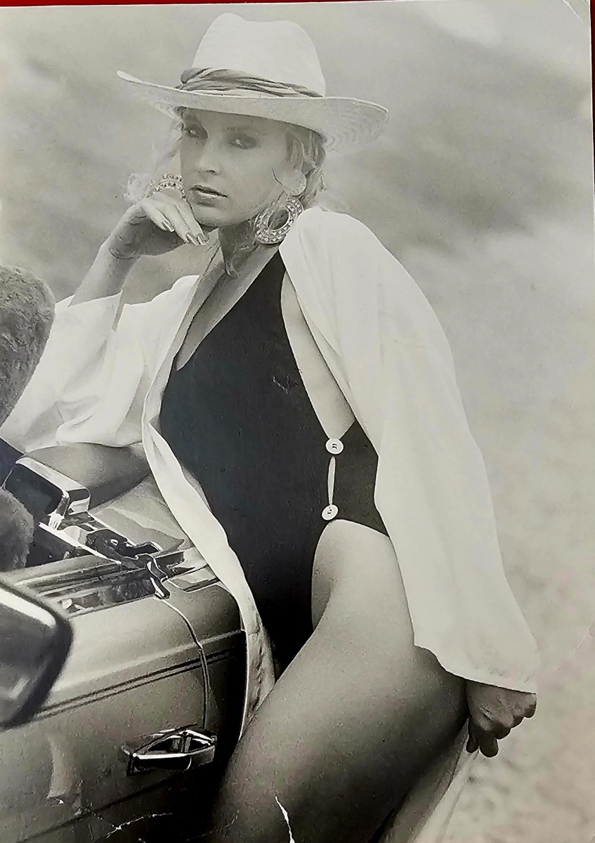 Sharing a memory : 25 year old me