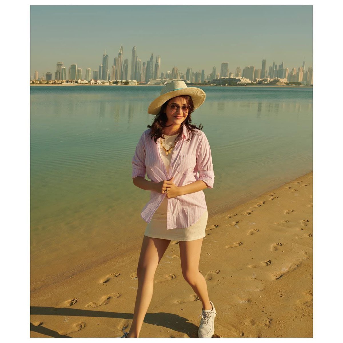 cinemadin's tweet photo. Kadavule kaajale.. hotty #KajalAggarwal #kajal #KajalAggarwalhot https://t.co/PKSHQXgH9y