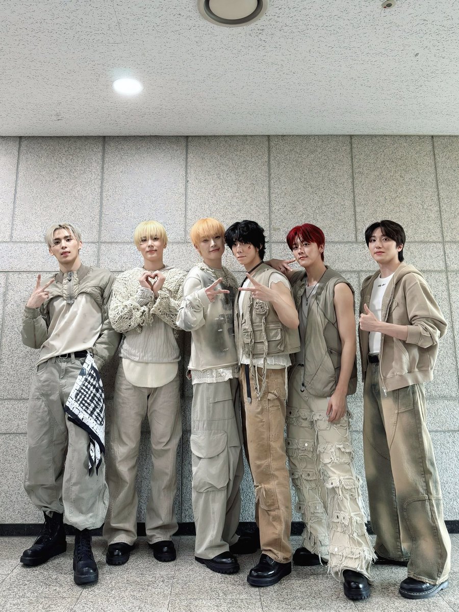 SF9official's tweet photo. 판타지 거기 딱기다려! 🏎️💨💨💨

#SF9 #YOOTAEYANG https://t.co/I00nais4TW