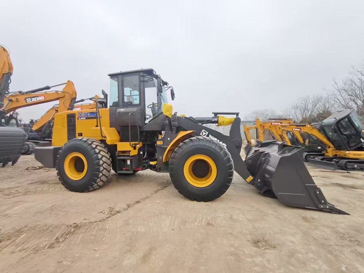 richarddddb's tweet photo. XCMG 5 ton wheel loader ZL50GN ready stock https://t.co/Y4r3XeSVK1