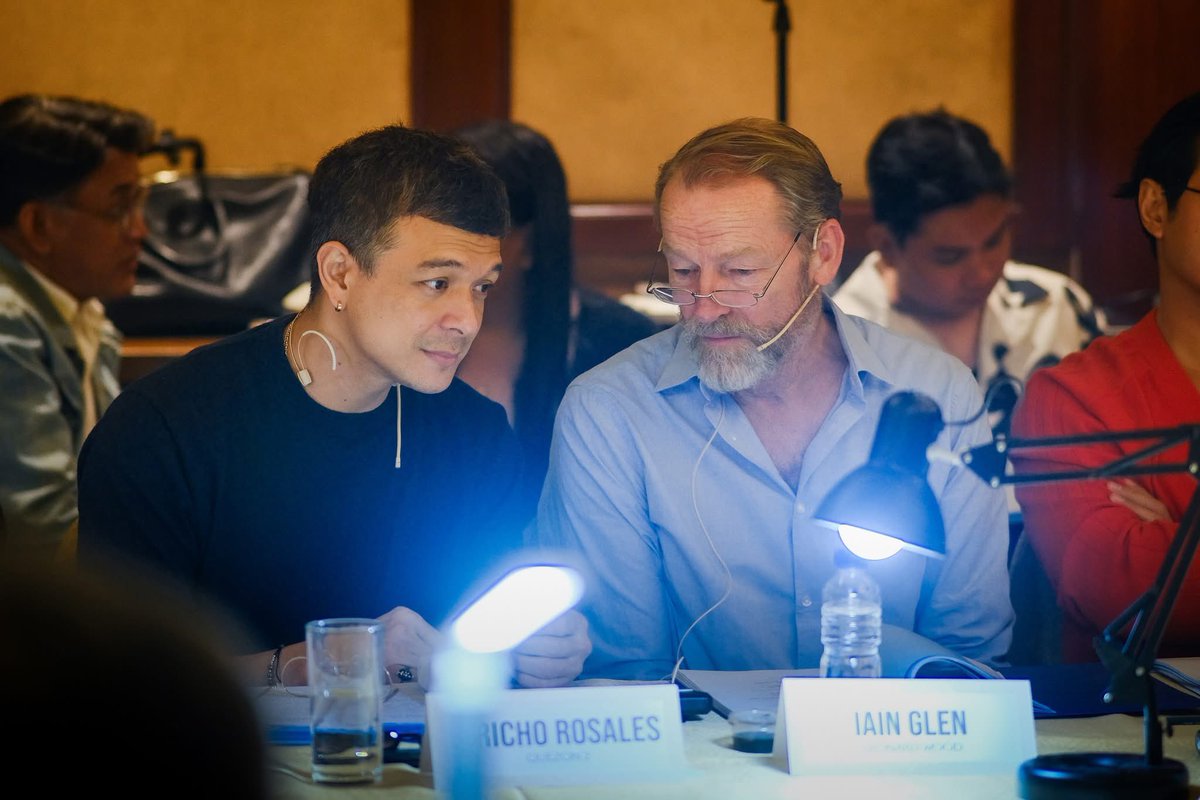 MegaKapamilya's tweet image. IAIN GLEN BIBIDA BILANG LEONARD WOOD SA ‘QUEZON’ ❤️

Ang “Game of Thrones” actor na si Iain Glen ay gaganap bilang Leonard Wood sa biographical historical film na Quezon! 🇵🇭

#MEGAkapamilya  #QuezonMovie #IainGlen