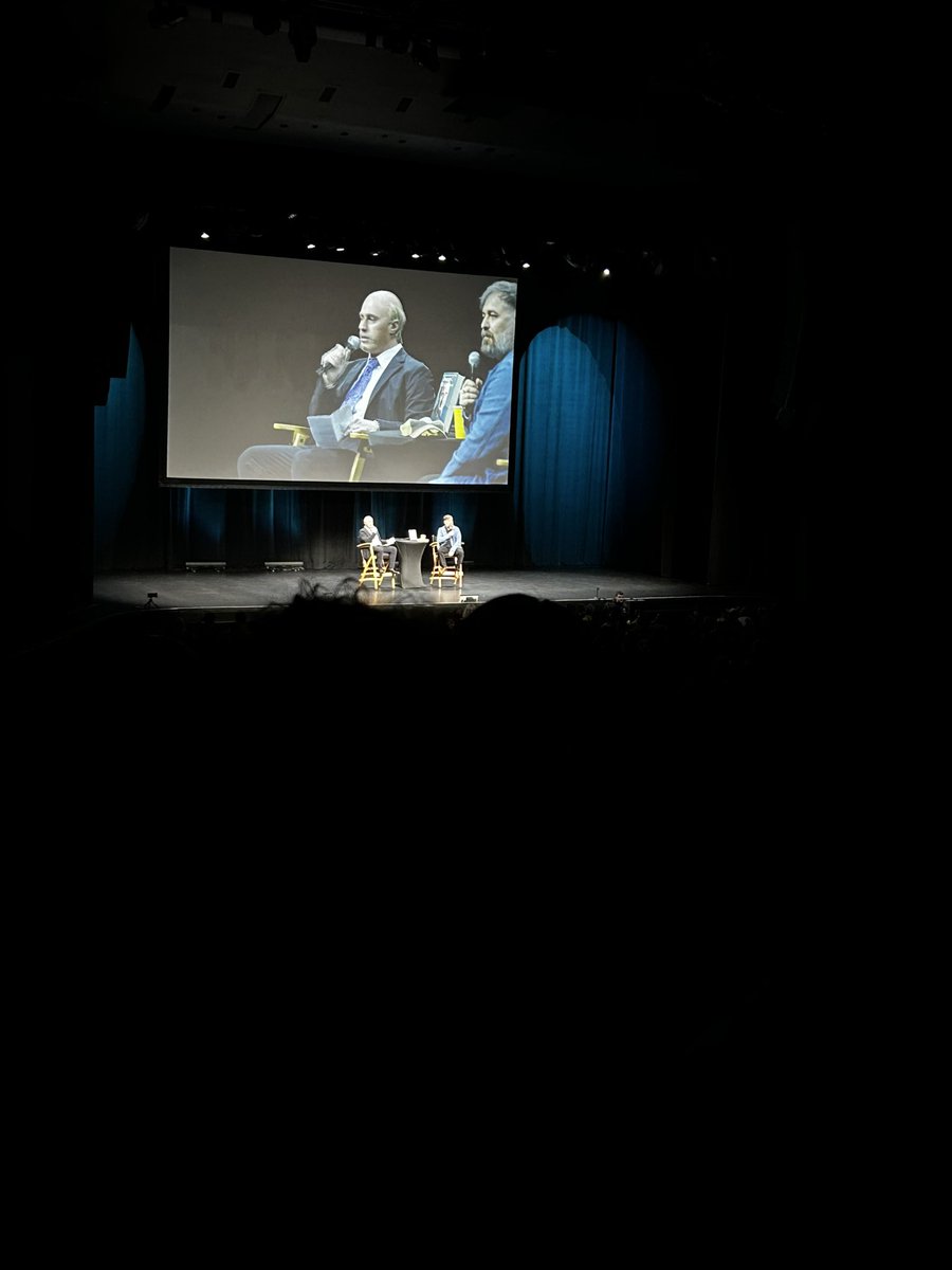 NotChasingAmy's tweet image. Spying for @TellEmSteveDave is my new gig ;) @BQQuinn @sundayjeff