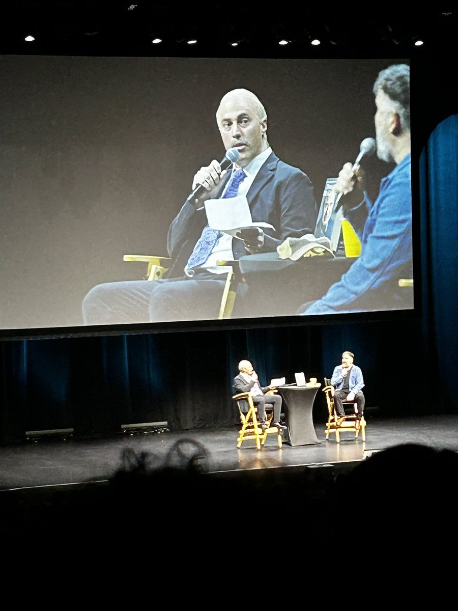 NotChasingAmy's tweet image. Spying for @TellEmSteveDave is my new gig ;) @BQQuinn @sundayjeff