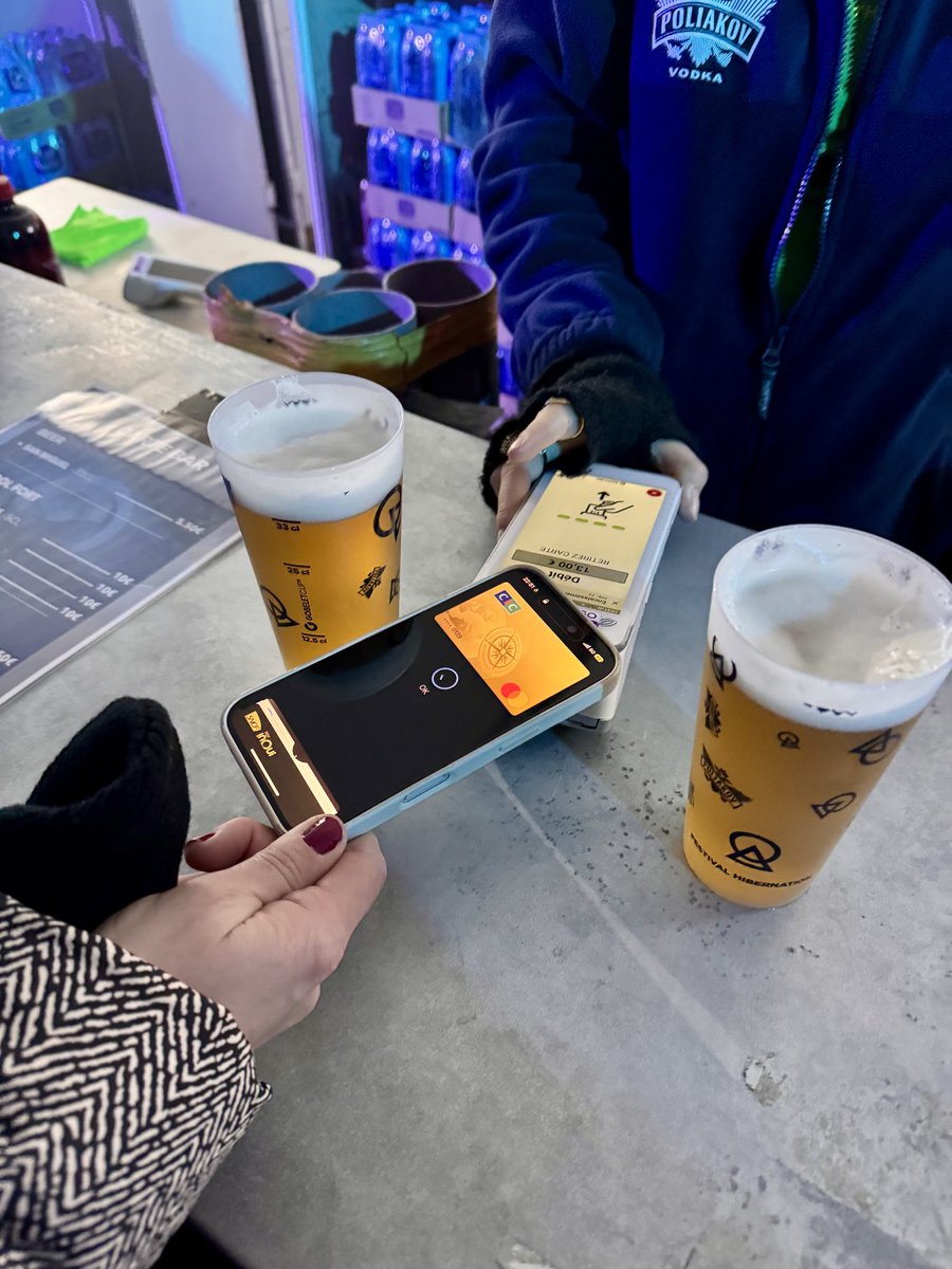 Mission réussie sous la neige au festival Hibernation 2025 ! 

L'équipe a assuré un service de paiement fluide et rapide.

Un grand bravo à toutes les équipes mobilisées pour cette belle réussite.

#Paiement #Cashless #TPE #Événementiel #Hibernation2025 #Easytransac