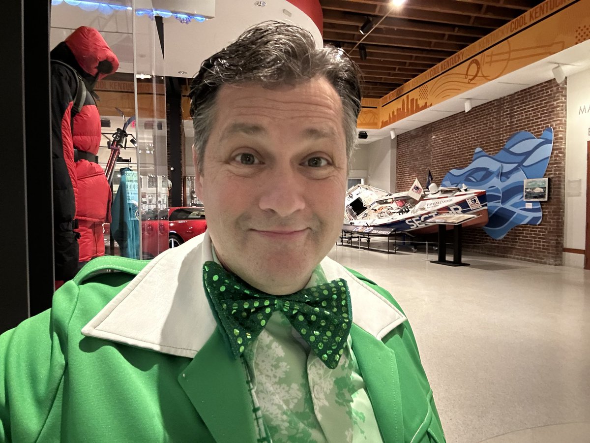 Keith Kaiser (@keithkaiserwdrb) on Twitter photo Are you wearing your green? Tradition continues. <a href="/WDRBNews/">WDRB News</a> Are you wearing your green? Tradition continues. <a href="/WDRBNews/">WDRB News</a>