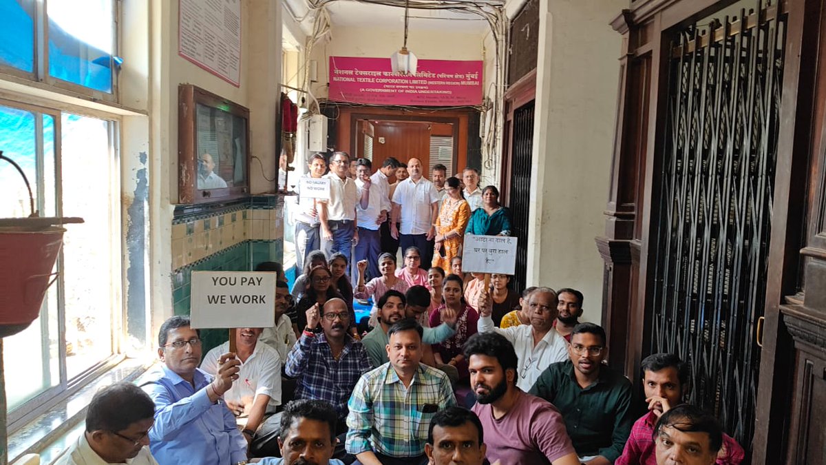 NTC_Emp_Forum's tweet photo. 🚨 NTC MANAGEMENT – PAY UP OR PACK UP! 📷 📷 Workers starving, management enjoying! 📷 Enough delays, enough lies! 📷 #NTCStrike #NoPayNoWork #ShameOnManagement #WorkersRevolt #EnoughIsEnough https://t.co/MwY4lnM1SC