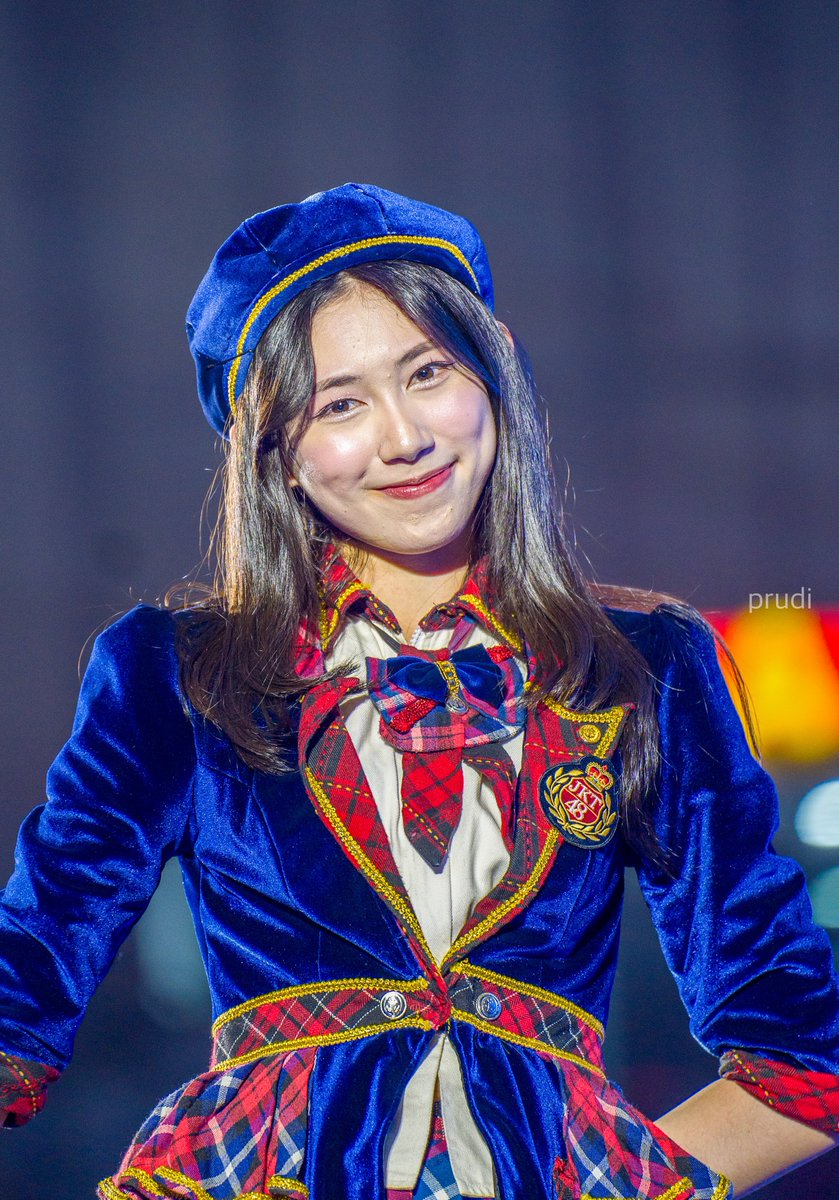 prudiiiii_'s tweet photo. .@C_JessiJKT48 at Pucuk CoolJam
#wartakjilbersamajessi #2jam #jessimut #siapberbukabersamajesi #제시카 https://t.co/HvjmP4bwrz