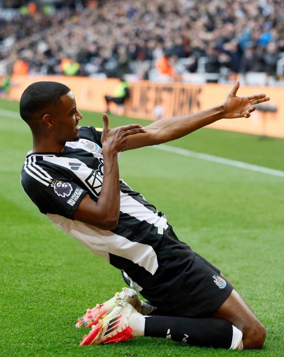 BigHope08's tweet image. Alexander Isak isn’t well enough talk about this season man, he’s having a great season 🔥
#Newcastle #LIVNEW #Isak
🚨 POV: Just clocked Newcastle have won more trophies than Arsenal in the last five years!😭
