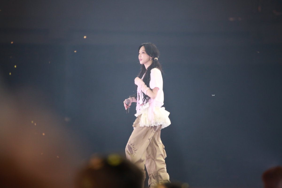 YEN_39's tweet photo. 20250316 태연 콘서트 The TENSE in TAIPEI-2
#태연 #TheTENSE #TAEYEON_TheTENSE_in_TAIPEI 

https://t.co/zFX8HFjcQl
https://t.co/ZiEeU7jNtK
https://t.co/UXloCnpVJX https://t.co/BvHUEkOu2t