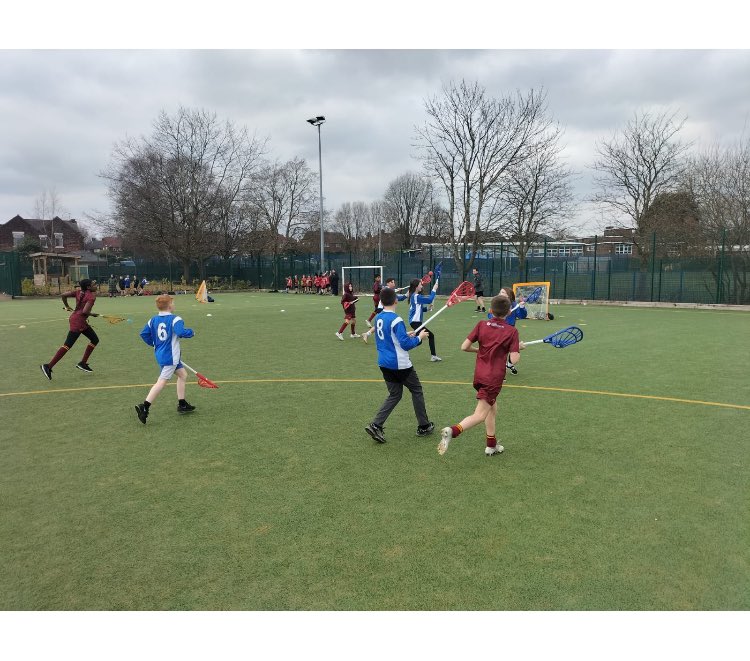 JuniorOaks's tweet photo. Flag Football @EdgeRushFlagUK and Lacrosse @englacrosse well done to both teams. Flag Football team won both their games and Lacrosse won 3 and lost 3 at their festival. https://t.co/nWb2f60Pw9