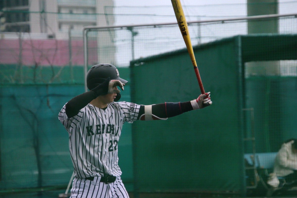 oue_junko's tweet photo. 3/17 令和7年度春季リーグ戦
VS神戸市外国語大学

外大┊︎000 000 0   = 0
大経┊︎011  102  2× = 7

(三)山﨑 《安打数：9》

投手の小田川、井藤の好投や打者の好打撃により勝利することができました！ https://t.co/nWyXHK5tPN