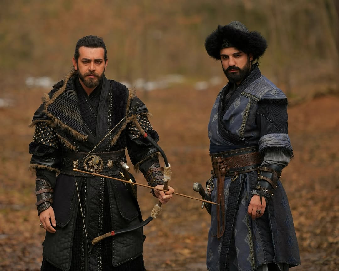alaakhurasani's tweet photo. Yeni bi dersler var geliyor bana...
Amca yeğen ok eğitimi 🐺⚔️🏹
#Börü #BarışBaktaş #Turab #KudüsFatihiSelahaddinEyyubi
@barisbaktas https://t.co/6oYjqibeAk