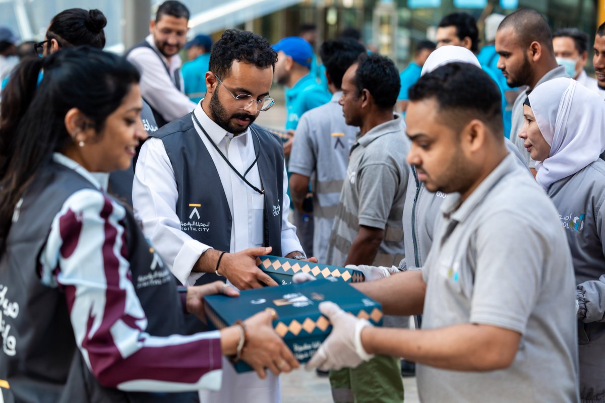 DigitalCityKSA's tweet photo. Bringing the community together! 🌙✨
 Our Iftar Initiative was a heartwarming gathering, fostering unity and shared moments of joy during the holy month of Ramadan
جمعنا المجتمع بروح رمضان! 🌙✨
 كانت مبادرة الإفطار في المدينة الرقمية لقاءً مميزًا يعزز روح التآخي والتواصل. https://t.co/LVx9bVFZeA