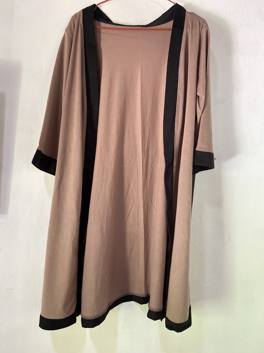 amyseza's tweet photo. preloved murah ajaa 20rb an bisa lewat🍊, dm yaaa https://t.co/KIkO1y6Ow3