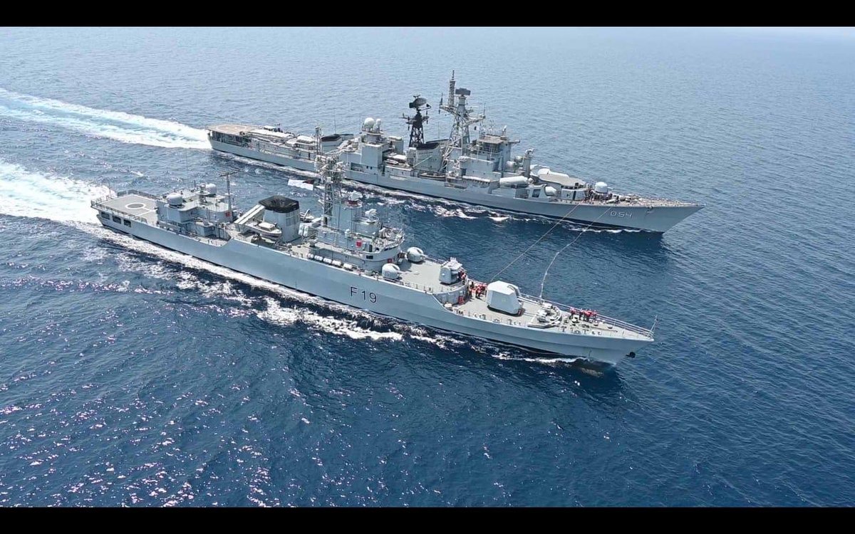 InsightsofWave's tweet photo. 🚢 INS Ranvir in India-Bangladesh Naval Drills 🇮🇳🇧🇩

INS Ranvir, a guided missile destroyer under #ENC, took part in Bongosagar-25 &amp; #CORPAT with #BangladeshNavy in Bay of Bengal

The drills improved naval coordination with boarding ops, firing drills &amp; tactical movements
#India https://t.co/mGTeRm7J1p