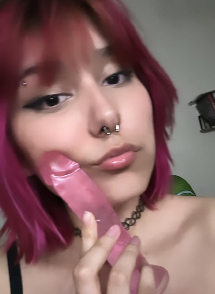 (っ◔◡◔)っ swyyrl ｡𖦹°‧⭑.ᐟ tweet media