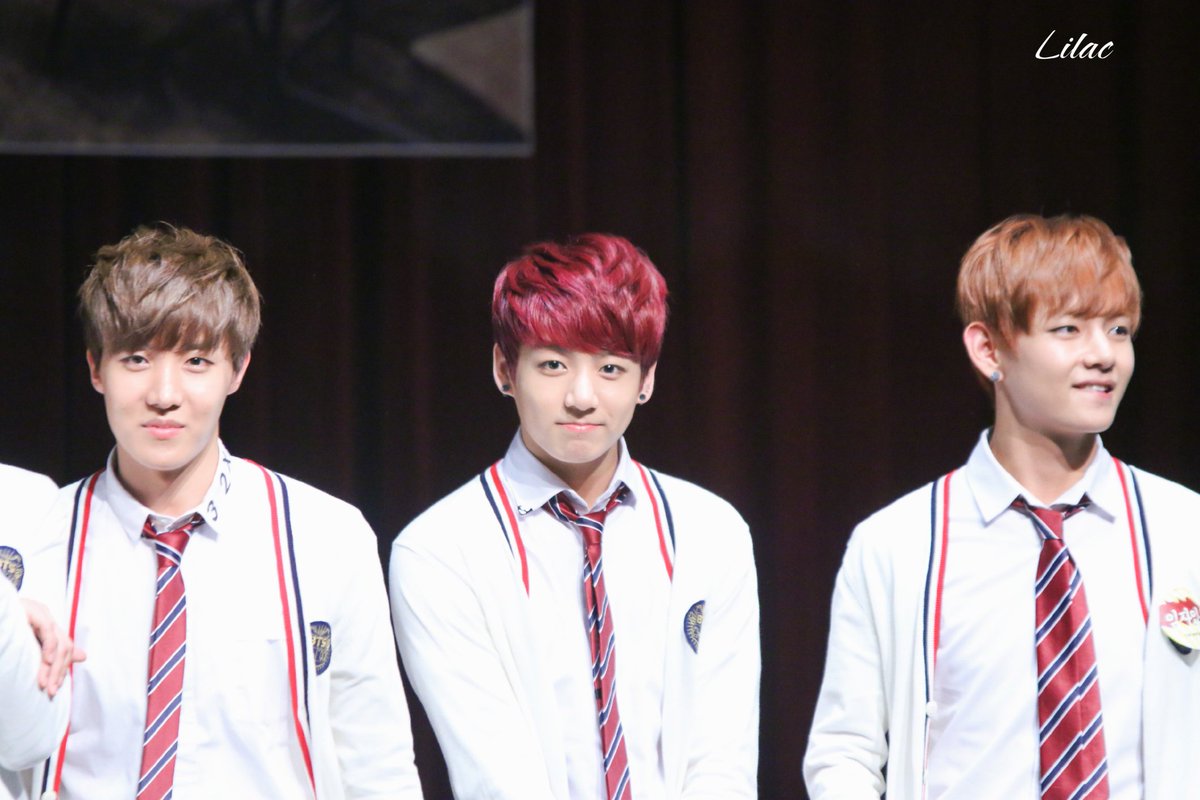 140413 김포공항 팬사인회 HQ

추억팔이중 .. 뽀시래기시절 그리워 😭

#정국 #jungkook #태형 #V #JHOPE #제이홉