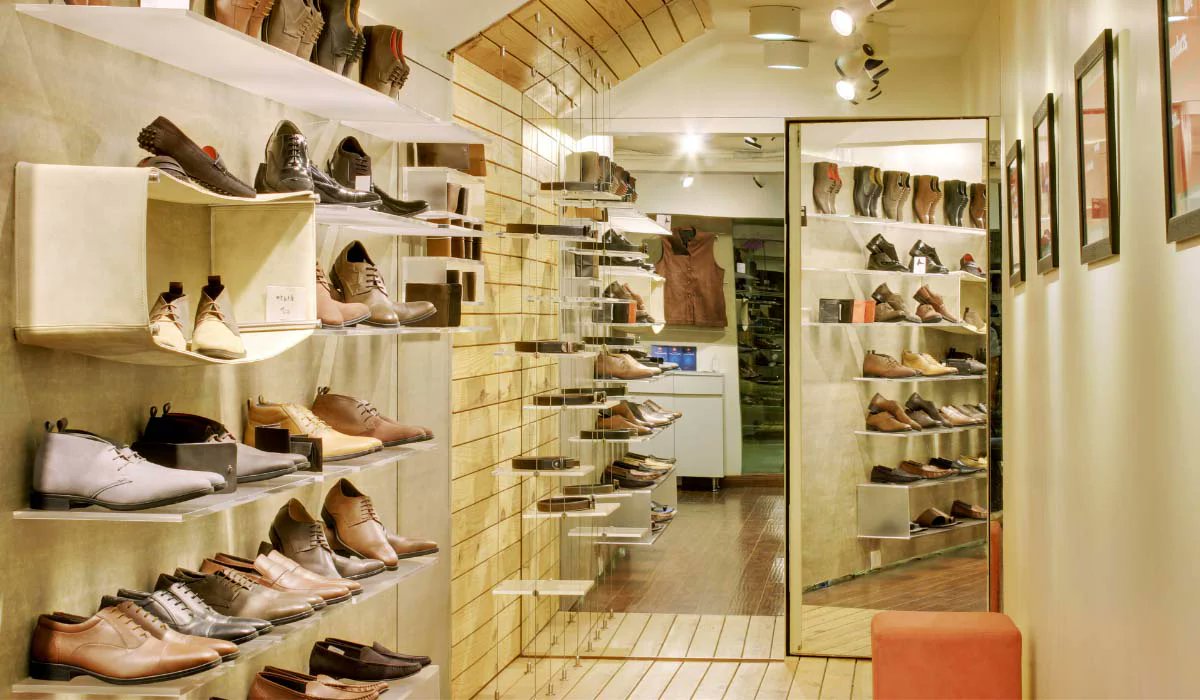 DealsQueenUK's tweet image. 👞 Shoe Buying Guide For Men: Picking The Right Pair Made Easy 👞 via @ehthick here rb.gy/lkr0bn -
Save 10% on your designed #footwear, New Collections Deals, Get more discounts at @WalkLondonShoes here rb.gy/zsnrhe
#MensFashion #shoeguide #stylemadeeasy