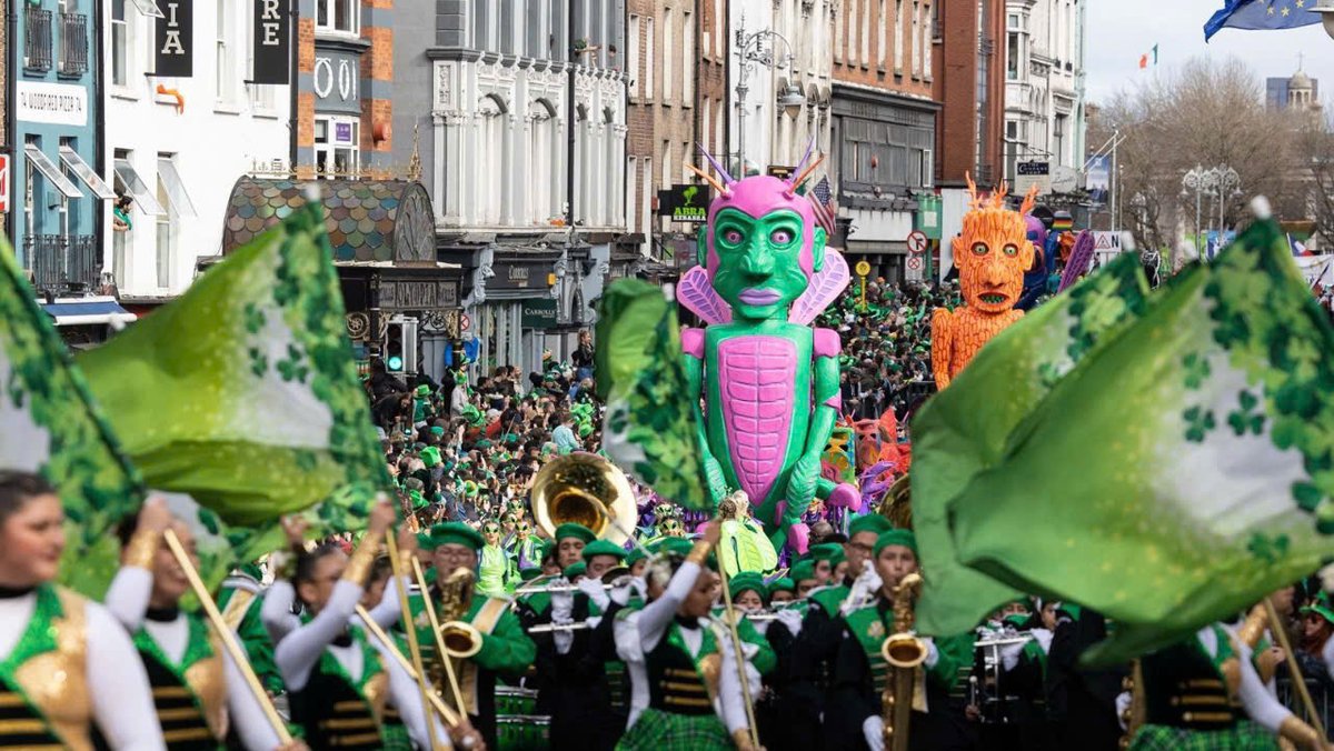 ACM MM 2025 is coming to Dublin, Ireland. Exploring Ireland's culture through St. Patrick’s Day in Dublin ☘️🎉🌈 From the legendary parade to live music, fireworks - this city turns into a sea of green! 🇮🇪💚✨ #StPatricksDay #Dublin #ACMMM2025
Image: Ireland.ie