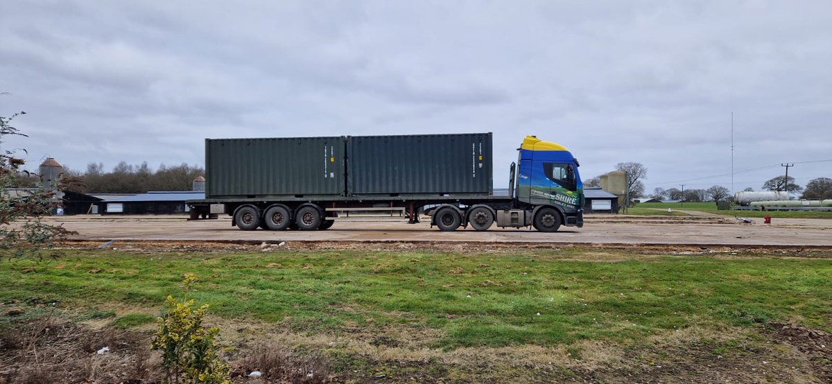ShireToilet's tweet image. Another Monday morning site set up in Norwich for both of our lorrys 👇🏻 

Don't forget we are nationwide for all welfares and cabins, give uwelfaress a call with your requirements on 01205481365 📞

#sitesetup #canteen #office #storage #container #shiretoilethire #shireplanthire