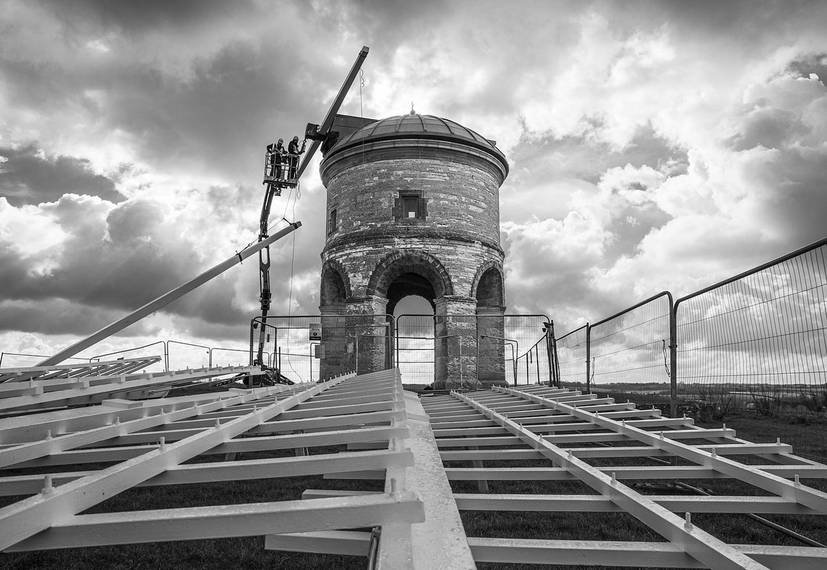 Chesterton Windmill

To all the landscape photographers out there. The sails will soon be back on the windmill. Work in progress

#chestertonwindmill #landscapephotography #blackandwhitephotography #appictureoftheweek #photohour